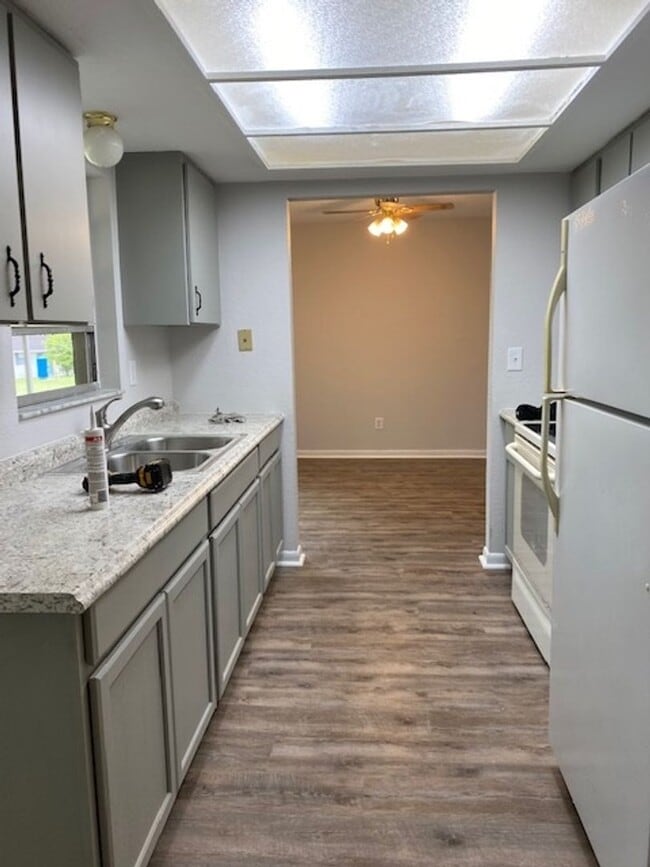 Building Photo - 8402 SW 101st Place Rd