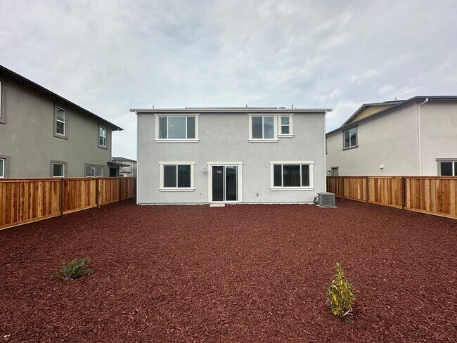 Building Photo - 2824 Wrangell St