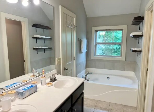 Building Photo - 1398 Heights Park Dr SE