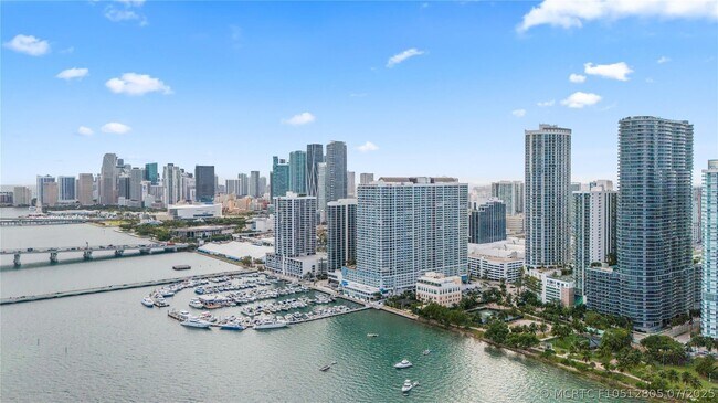Building Photo - 1717 N Bayshore Dr
