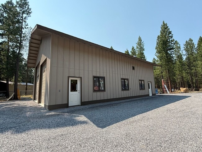 Building Photo - 153550 Little River Loop