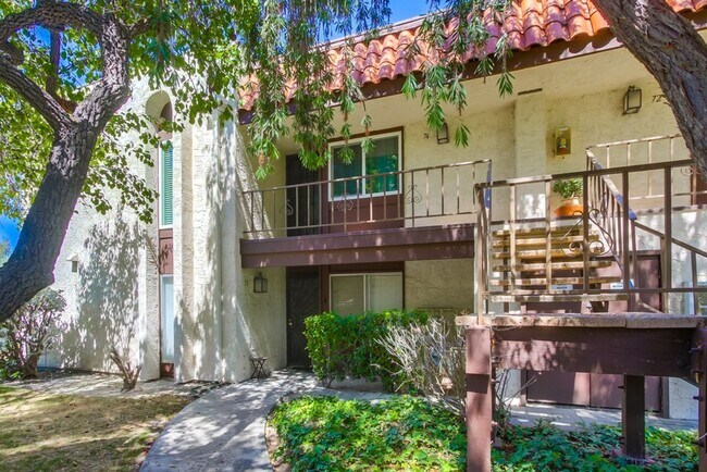 Building Photo - Modern Comfort and Scenic Views in San Carlos