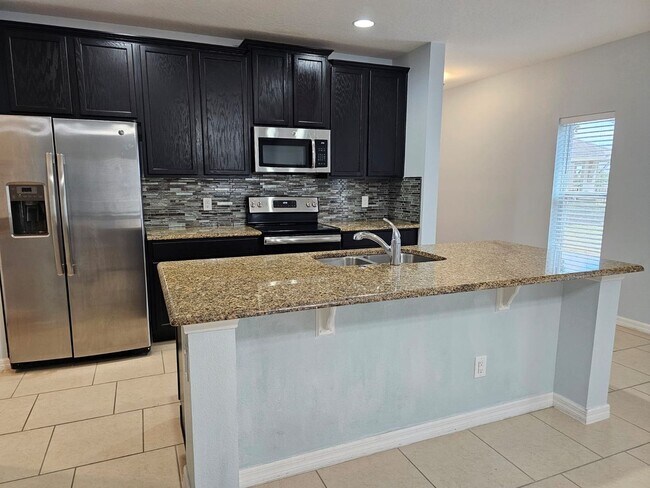 Building Photo - 1200 Pensacola Ct