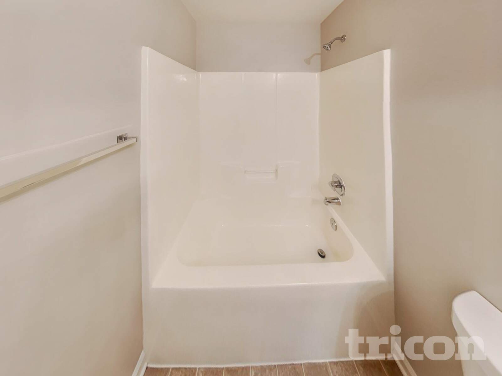 Building Photo - 4012 Eastside Ct