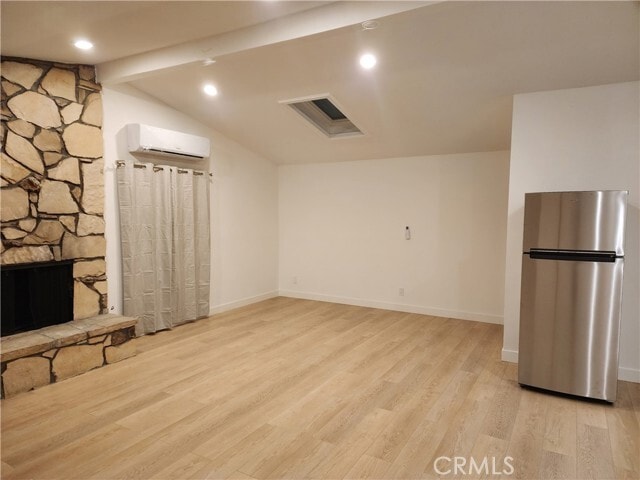 Building Photo - 9731 Joyzelle Dr