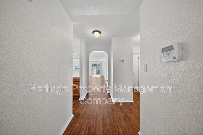 Building Photo - 4935 Dahlia Terrace