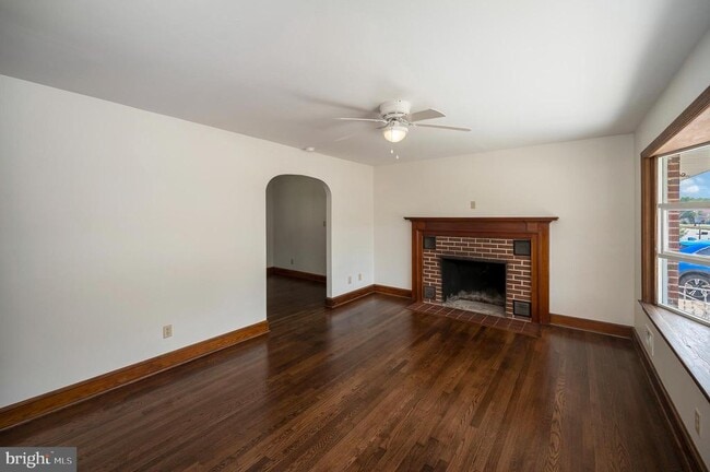 Building Photo - 1008 Garrisonville Rd
