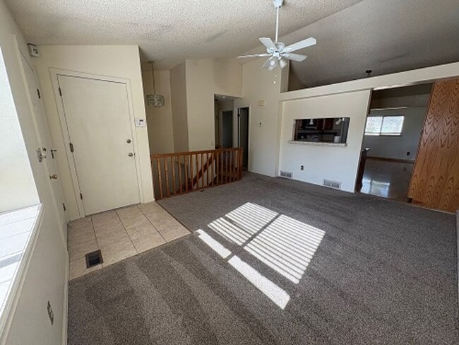 Building Photo - Settle Into Space & Comfort in This Fort Collins 3 Bedroom
