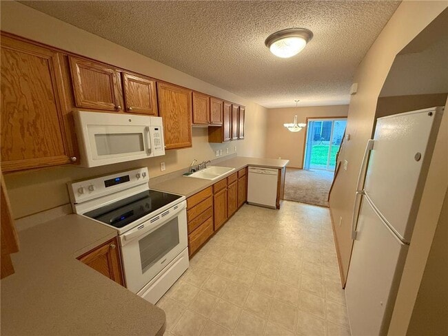 Building Photo - 5418 Fawn Meadow Curve