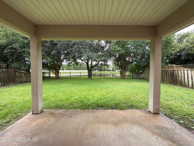 Building Photo - 1324 Wekiva Way