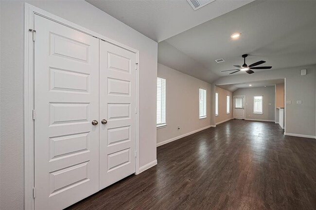 Building Photo - 22548 Cormorant Ct