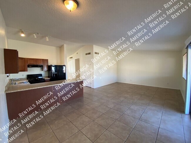 Building Photo - 1742 W Chardonnay Dr