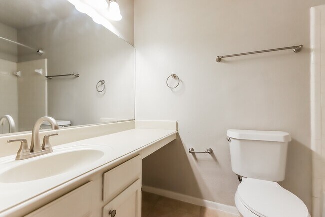 Building Photo - 9106 Towerstone Ct