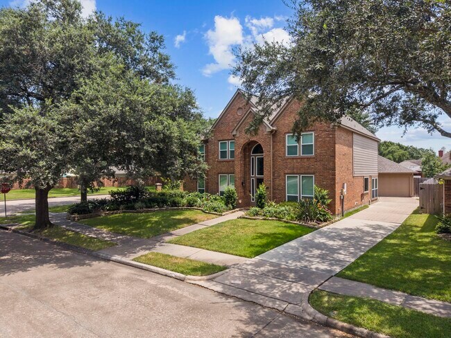 Building Photo - 2210 Bay Haven Way