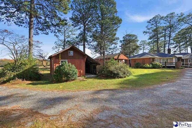 Building Photo - 2218 N Douglas St