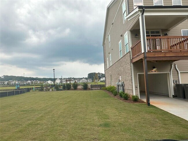 Building Photo - 554 Sawnee Dr
