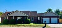 Building Photo - 8477 Countrywood Ct
