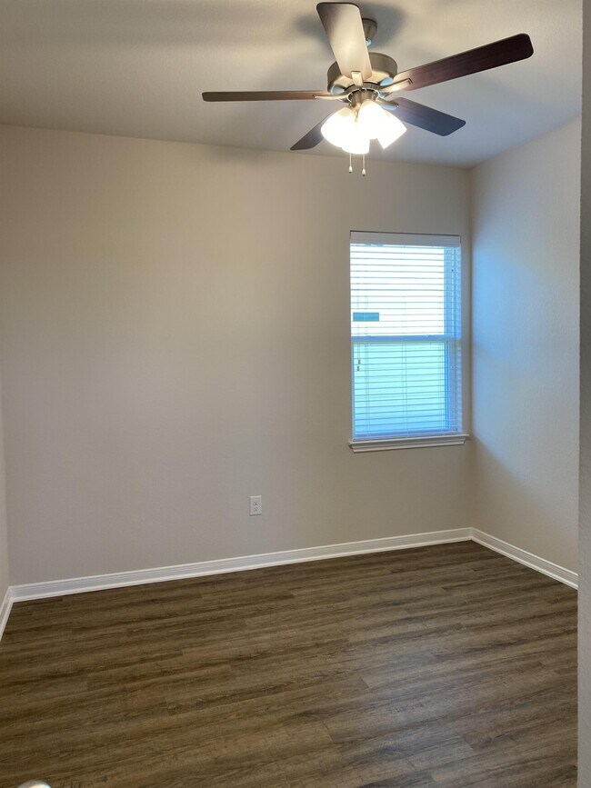 Building Photo - 8507 Chena Rdg Dr
