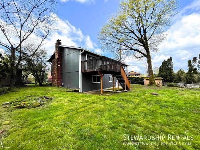 Building Photo - 3620 SE 36th Cir