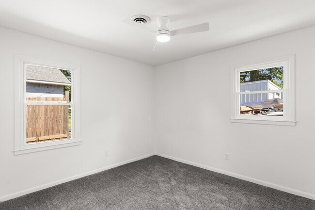 Building Photo - 4211 Peachtree Ave