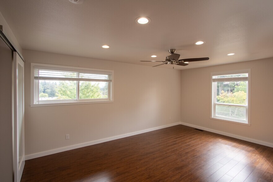 Primary Bedroom w/view of lake and Mt Rainier - 13234 SE 261st St