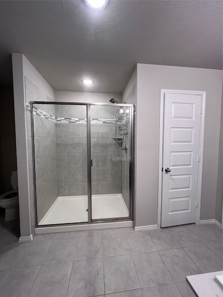 Building Photo - 7400 Gangway Dr