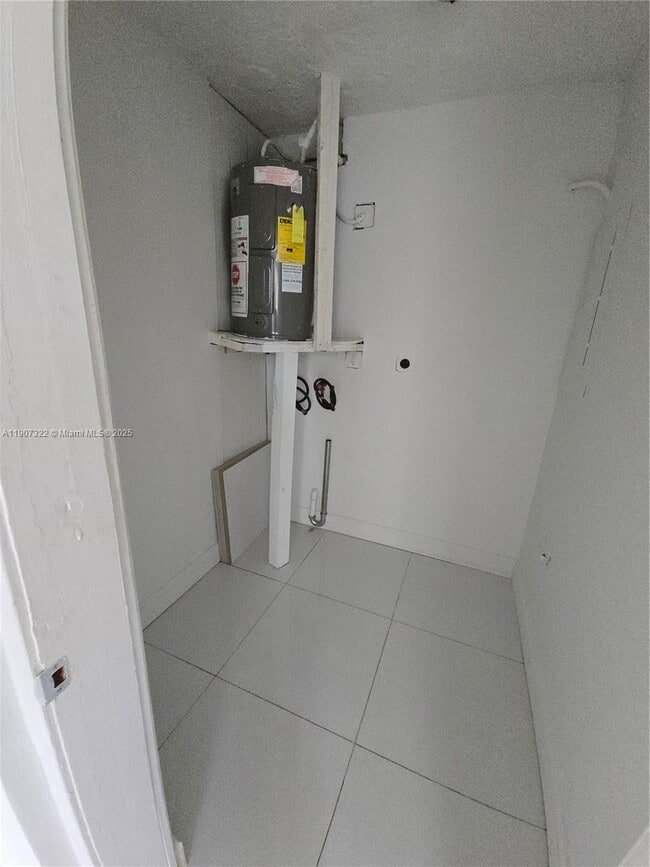 Building Photo - 2650 NW 60th Way