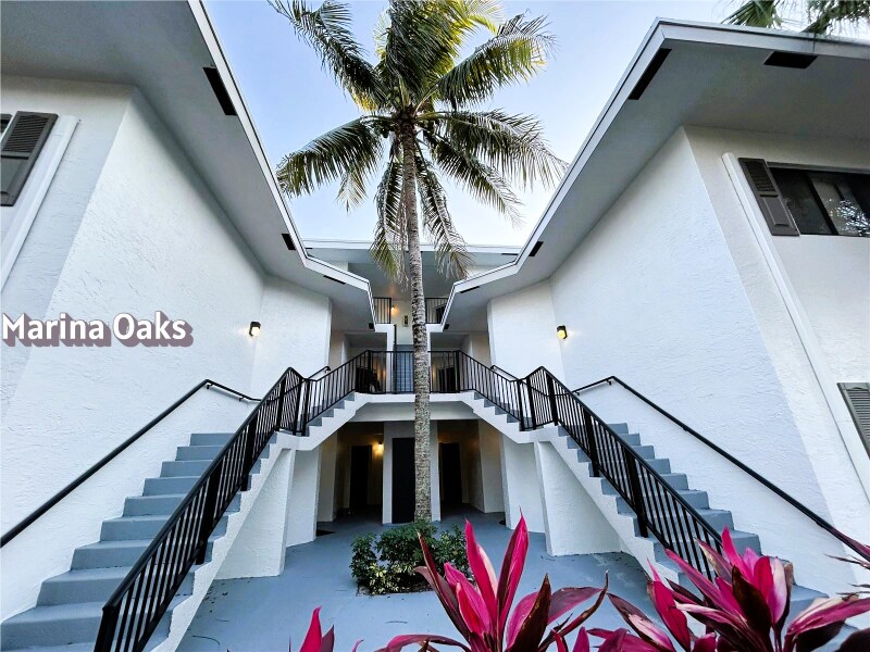 Building Photo - 2445 SW 18th Terrace