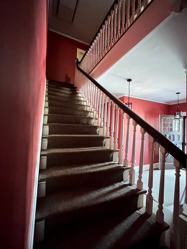 Building Photo - 2160 Forbes St