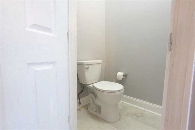 Building Photo - 4867 Pinnacle Dr