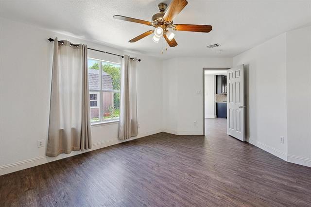 Building Photo - 10740 Irish Glen Trail