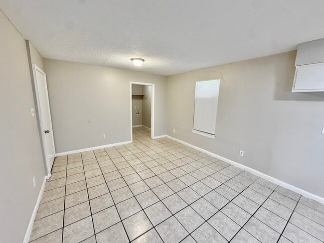 Building Photo - 5151 Corkwood Dr