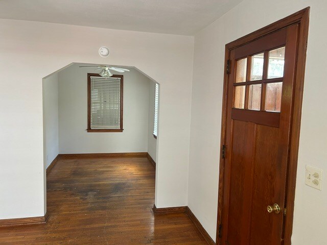 Building Photo - 7511 N Shore Dr