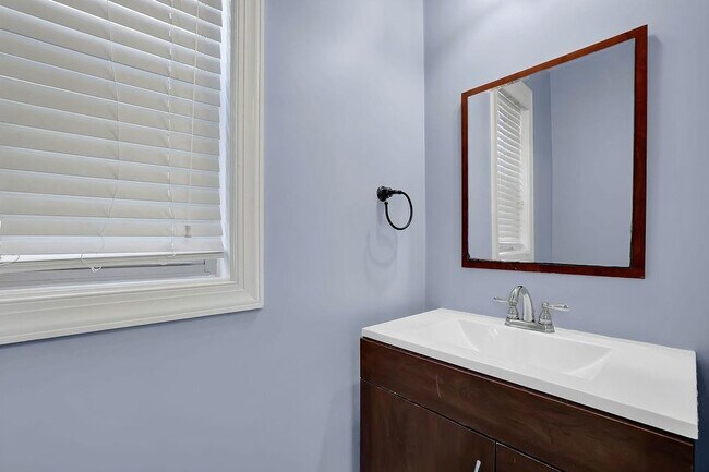 Building Photo - 2540 Wentwood Ct