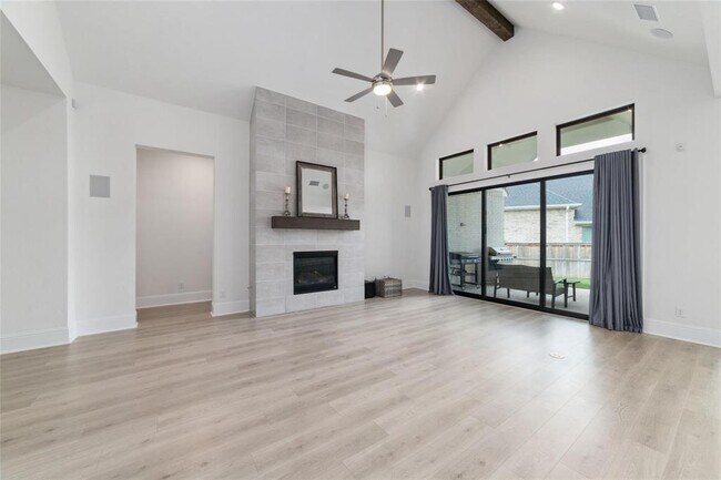 Building Photo - 15646 Audubon Pk Dr