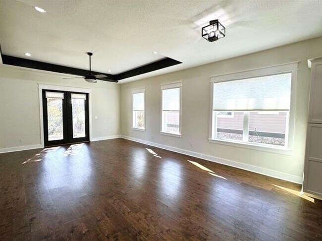 Building Photo - 3541 Sanctuary Dr