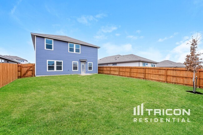 Building Photo - 13511 Paxton Blvd