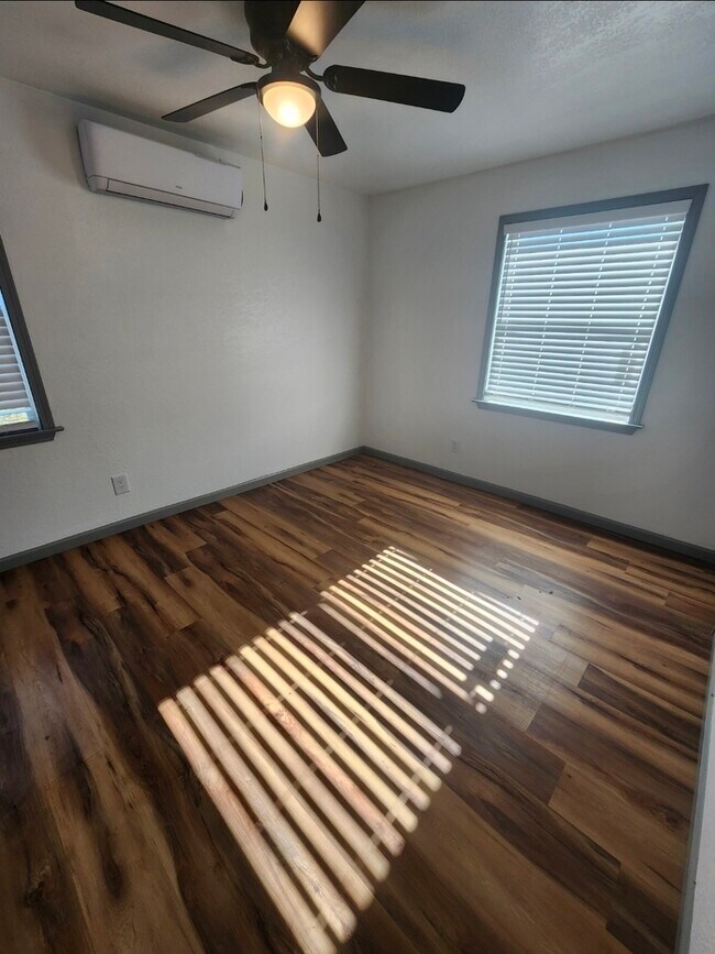 Building Photo - 4706 Bowie Dr