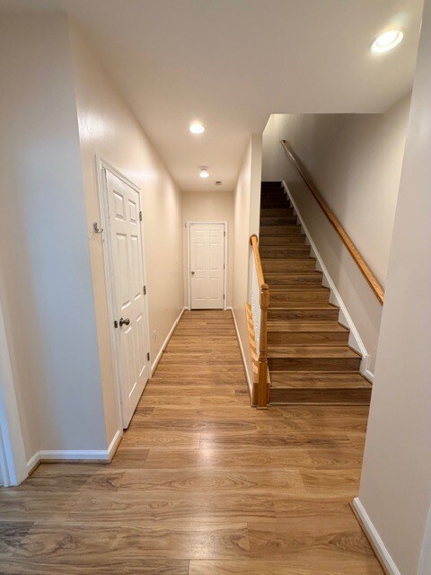 Building Photo - 319 S Parkway Dr