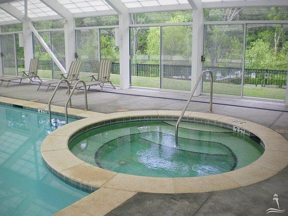 Rourk Woods Hot Tub - 304 Lusterleaf Ln