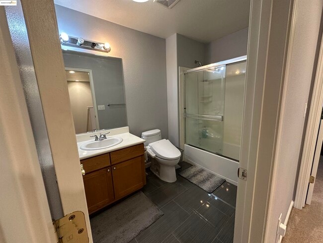 Building Photo - 430 Adeline Ave