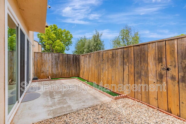 Building Photo - 8105 Kern Ave