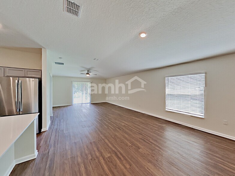 Building Photo - 4341 Seven Canyons Dr