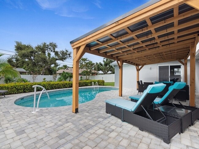 Building Photo - 606 Conn Way