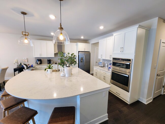 Building Photo - 36 Lochiel Ln