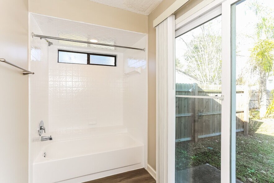 Building Photo - 8539 Echoridge Ct