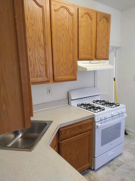 Kitchen - 44 High St