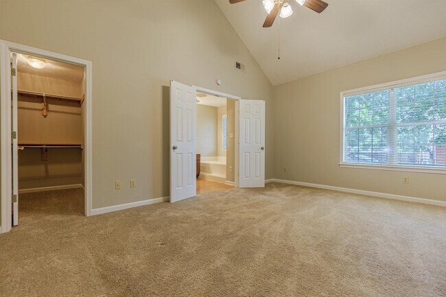 Building Photo - 4375 Big Horn Dr S