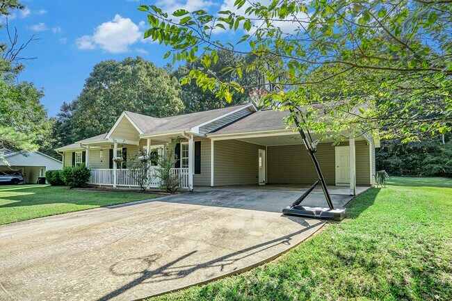 Building Photo - 110 Cactus Ln