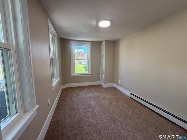 Building Photo - 575 Fabyan Rd